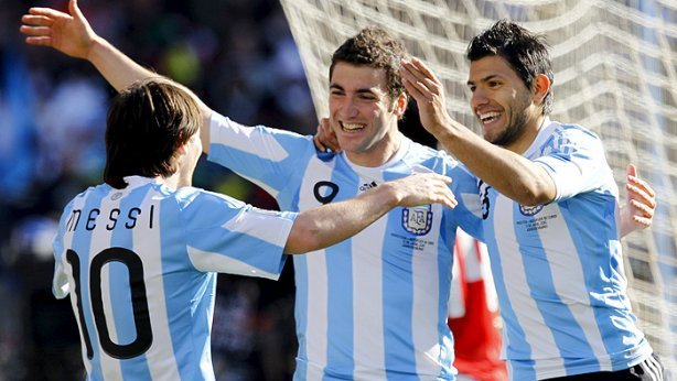 Messi-higuaín-aguero, il tridente delle meraviglie