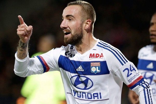 pronostico lione-guingamp